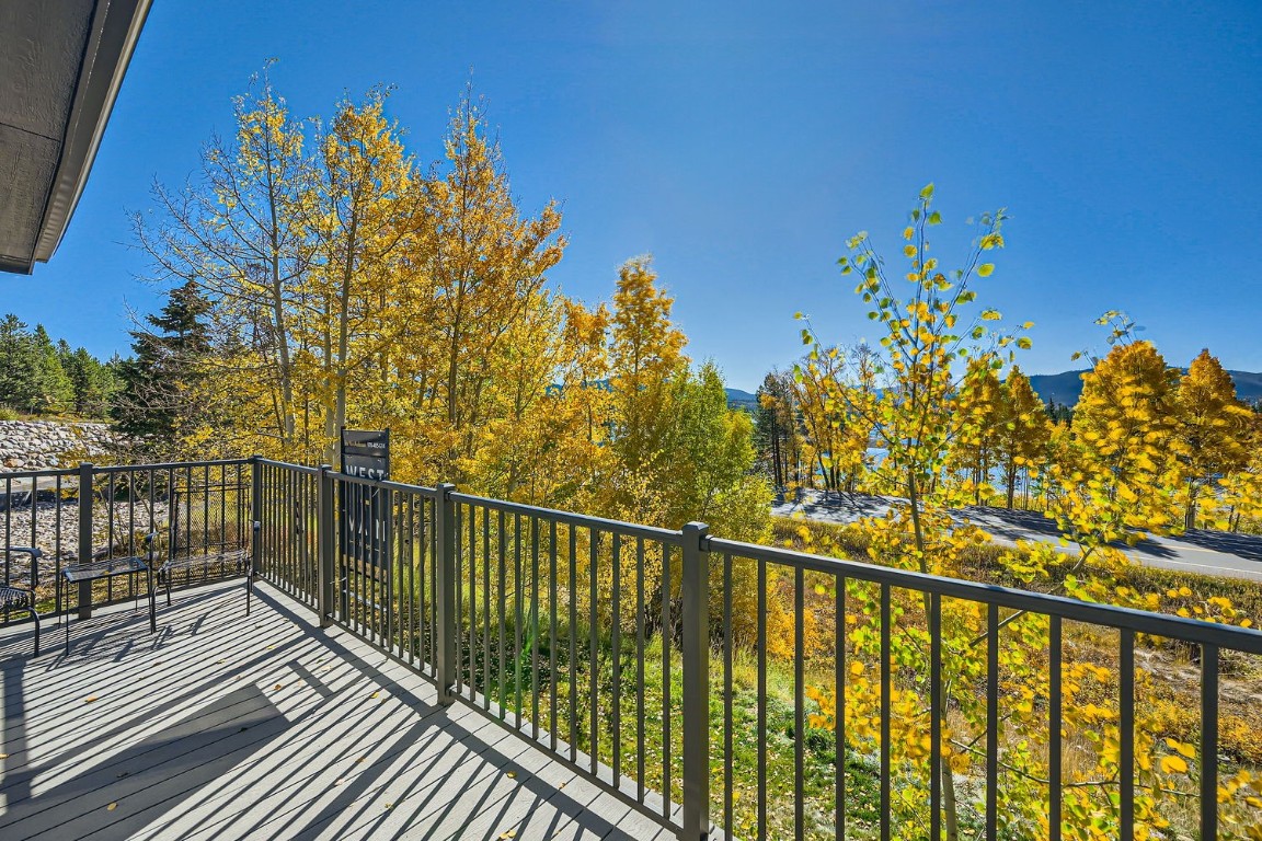 1610 Lakeview TERRACE 1600