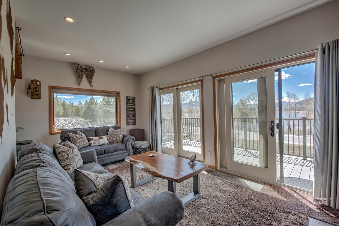 1610 Lakeview TERRACE 1600