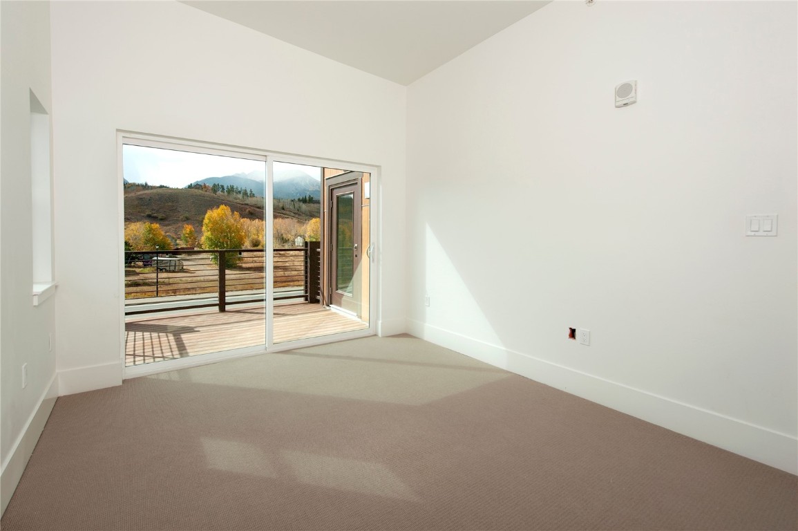 1044 Blue River Parkway C-309