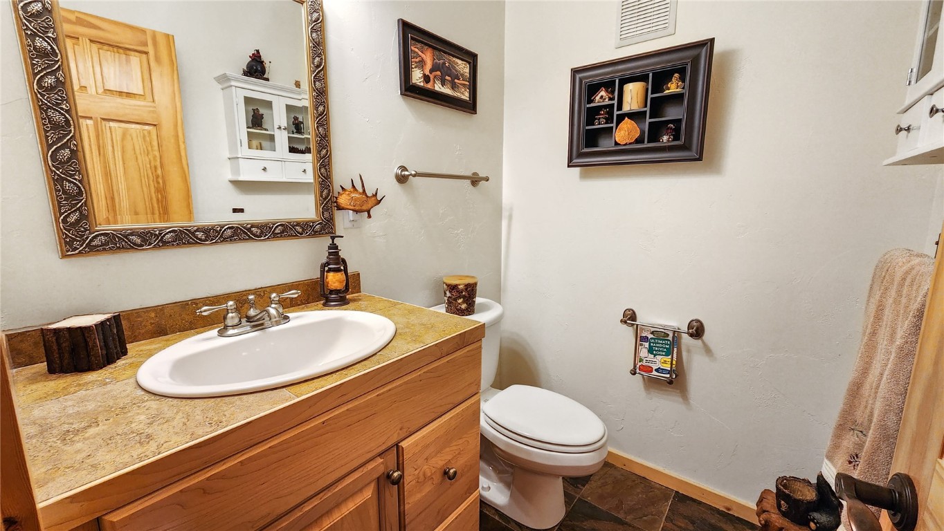 1736 Valley Of The Sun DRIVE