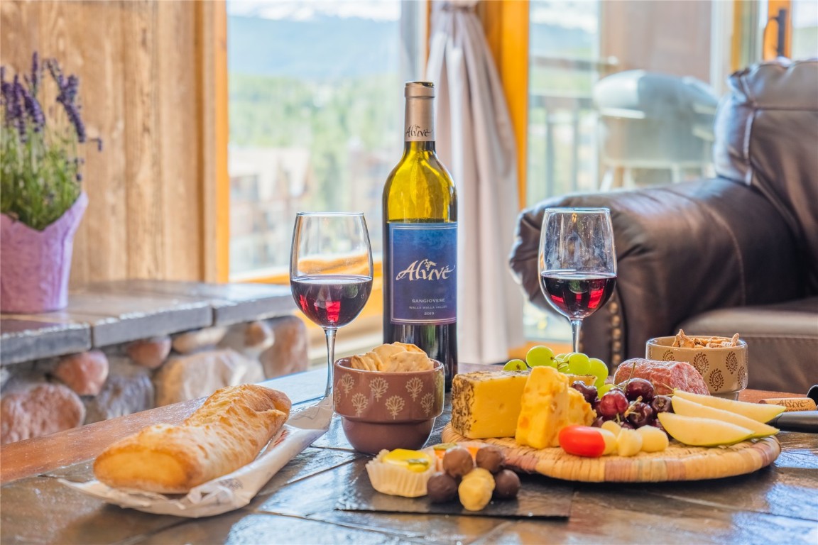 645 S Park AVENUE 705