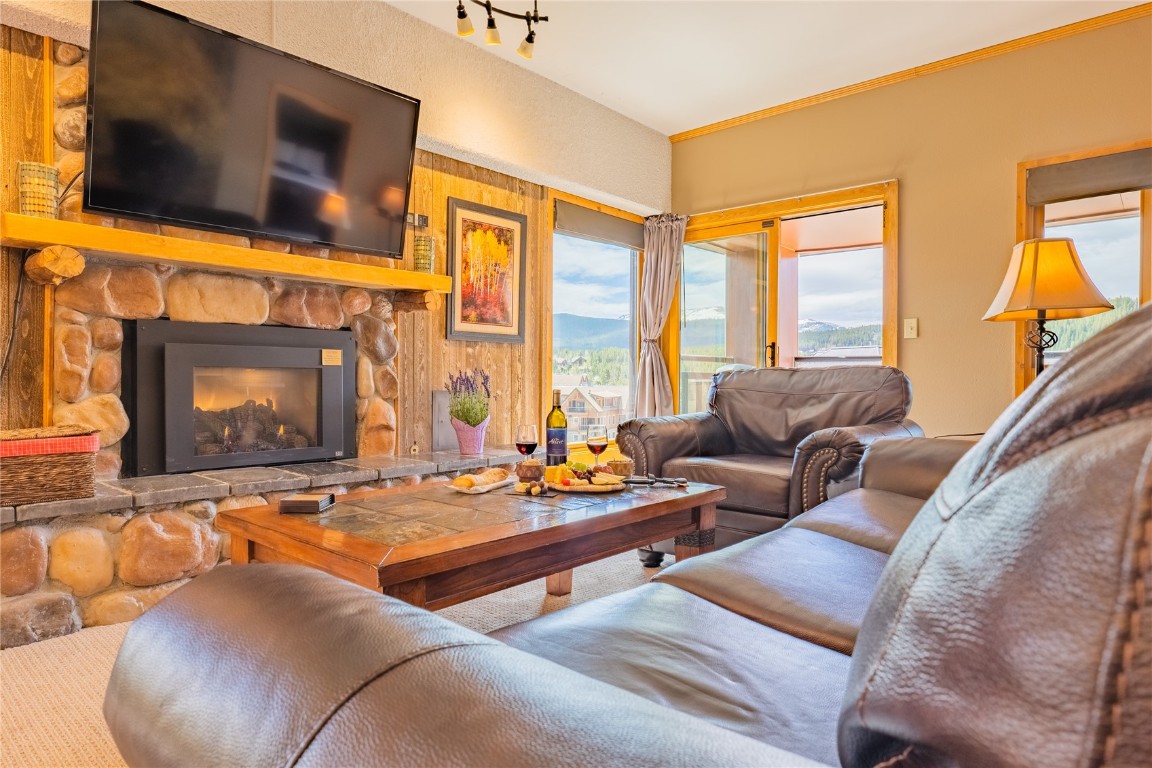 645 S Park AVENUE 705