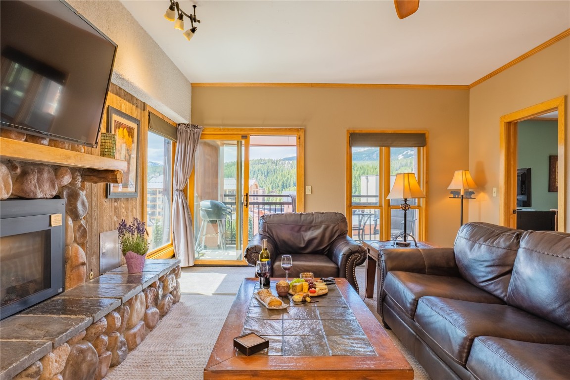 645 S Park AVENUE 705