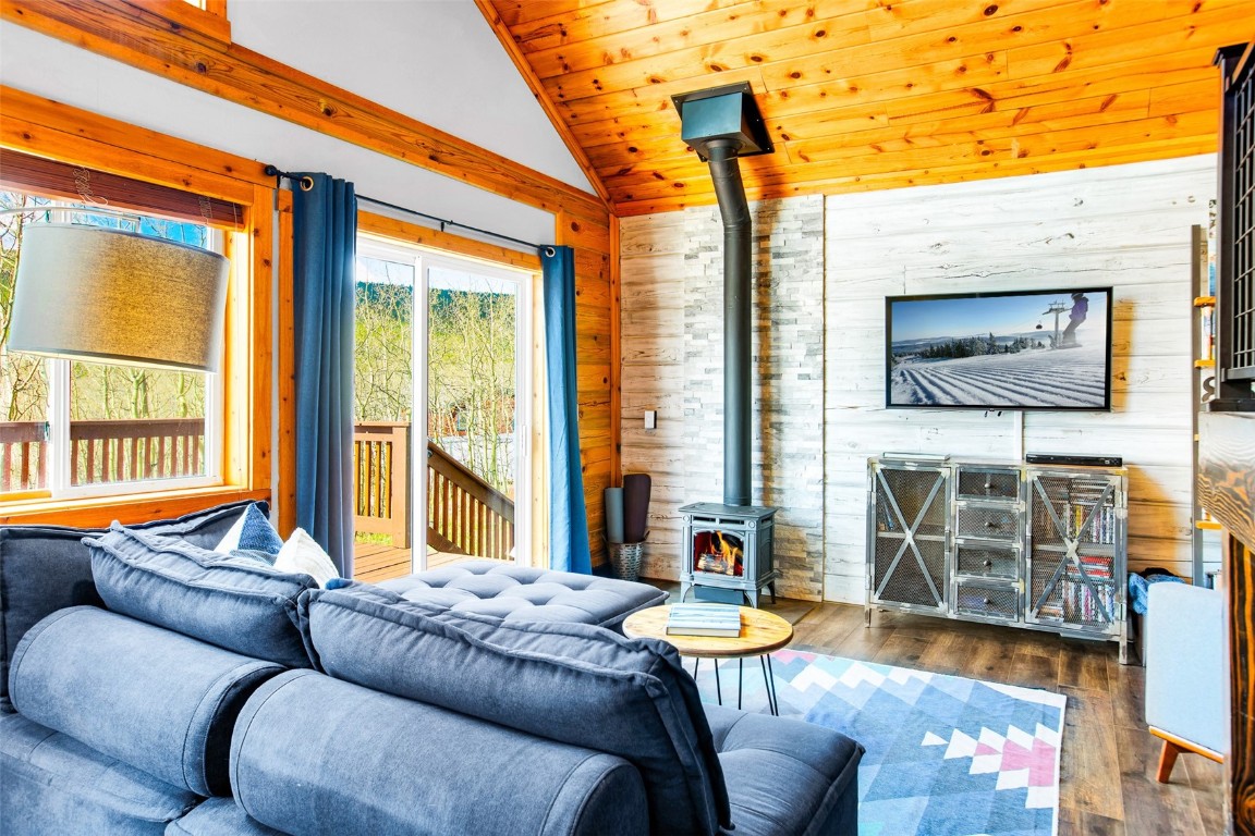 82 SHEEP RIDGE ROAD