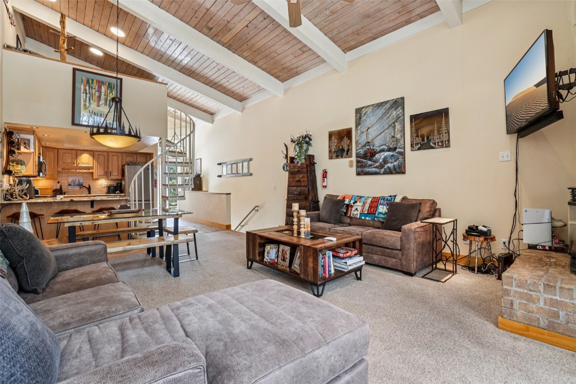 900 Columbine ROAD 104