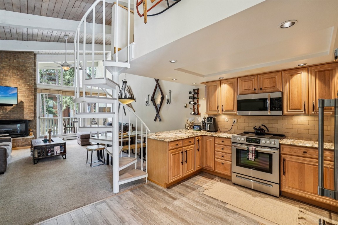 900 Columbine ROAD 104