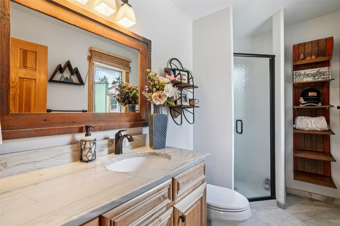 900 Columbine ROAD 104