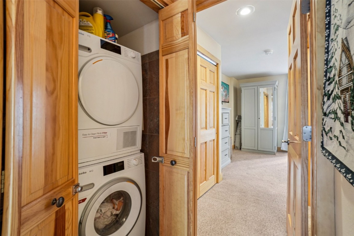 900 Columbine ROAD 104