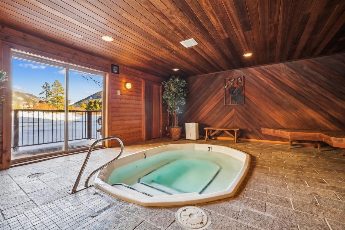 22974 Us Highway 6 A102