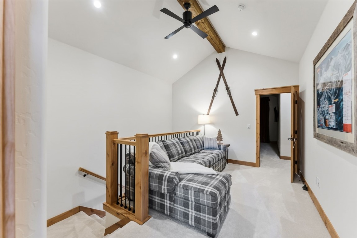 736 INDEPENDENCE ROAD