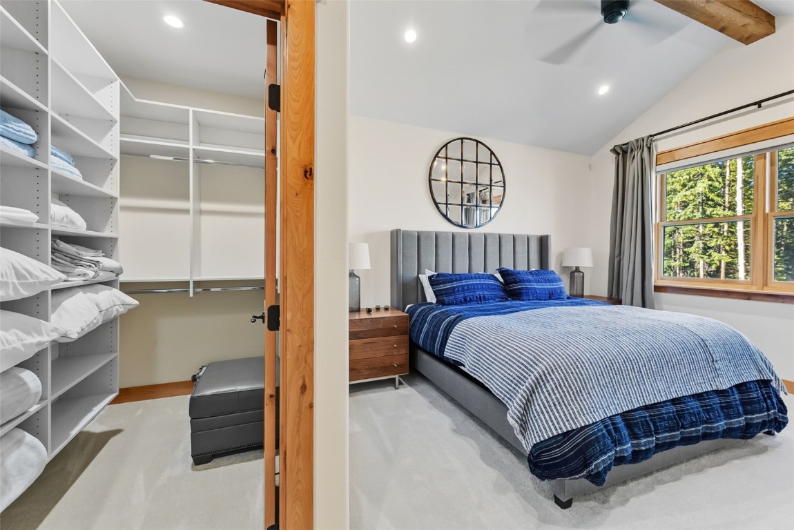 736 INDEPENDENCE ROAD