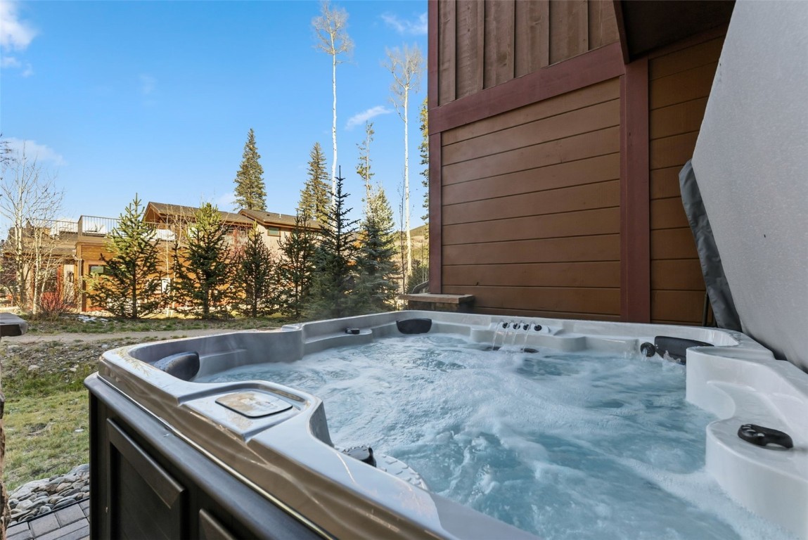 736 INDEPENDENCE ROAD