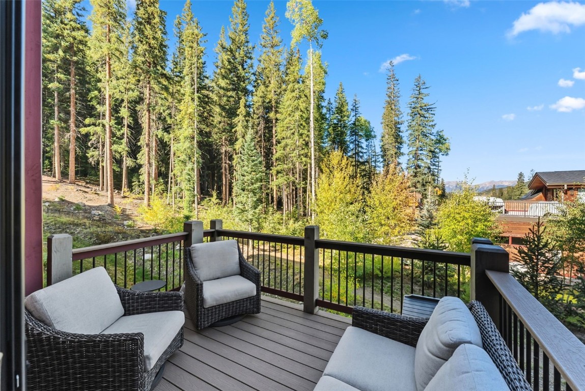 736 INDEPENDENCE ROAD