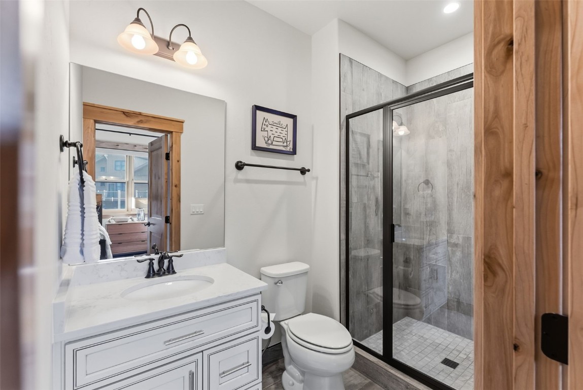 736 INDEPENDENCE ROAD