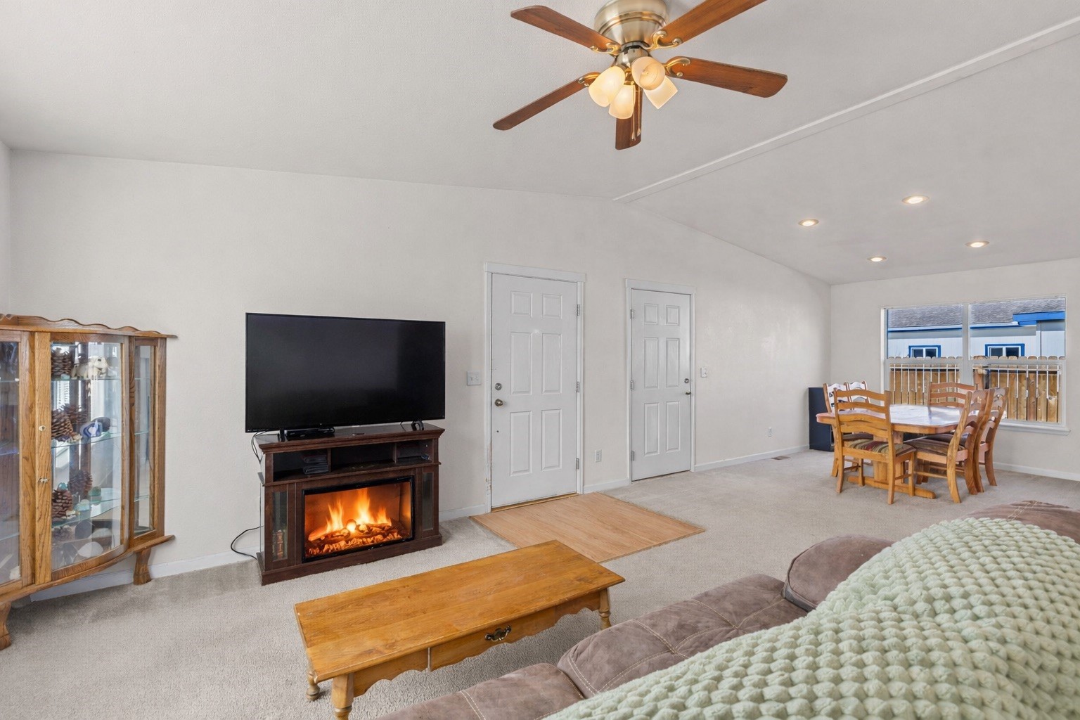 800 Trout Creek DRIVE