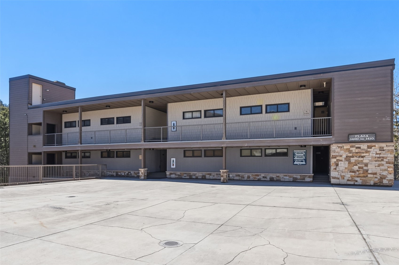 165 ARGENTINE COURT 1405