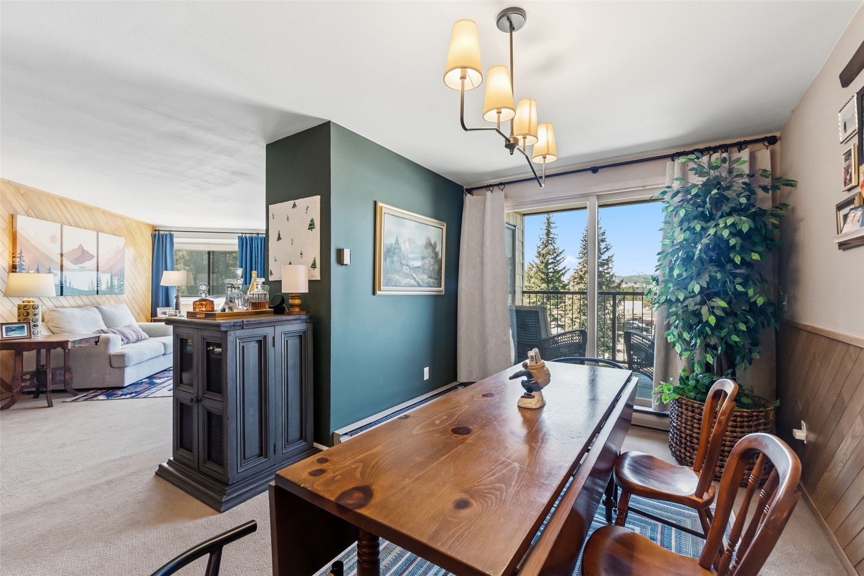 165 ARGENTINE COURT 1405