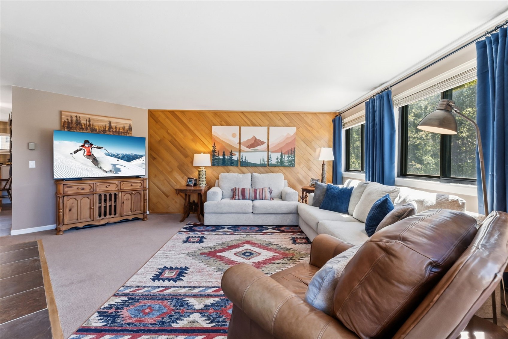 165 ARGENTINE COURT 1405