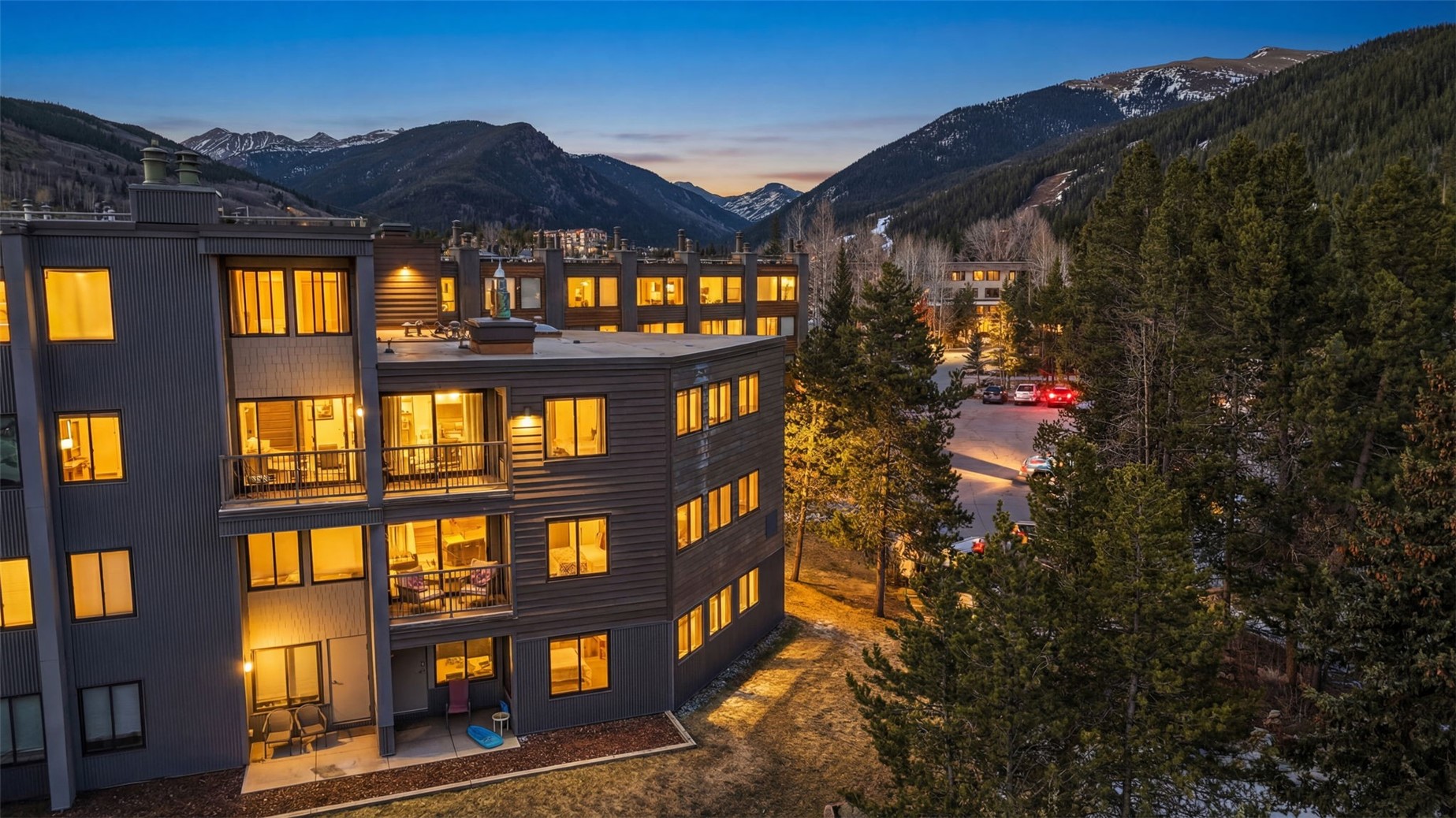 165 ARGENTINE COURT 1405