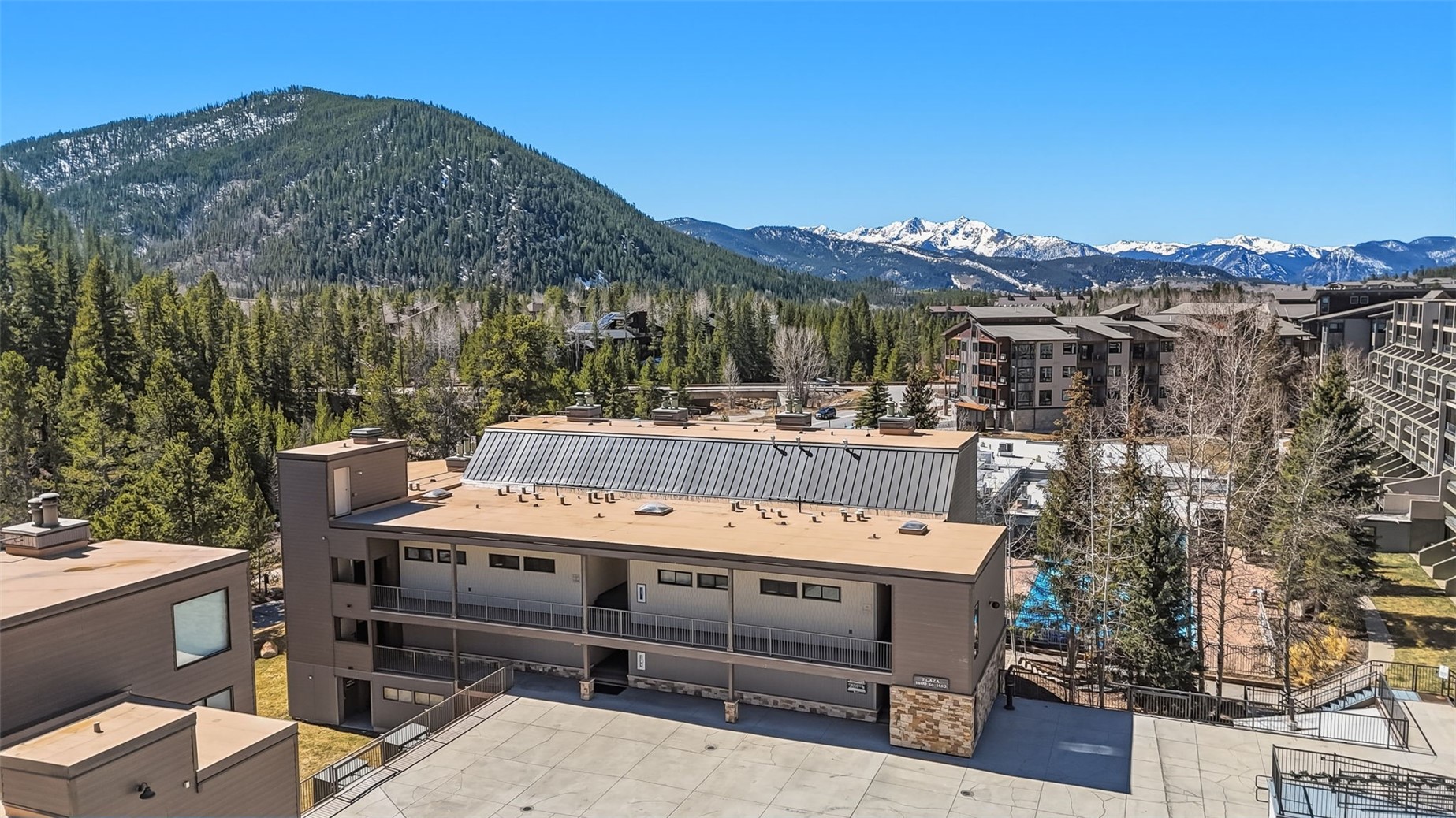 165 ARGENTINE COURT 1405