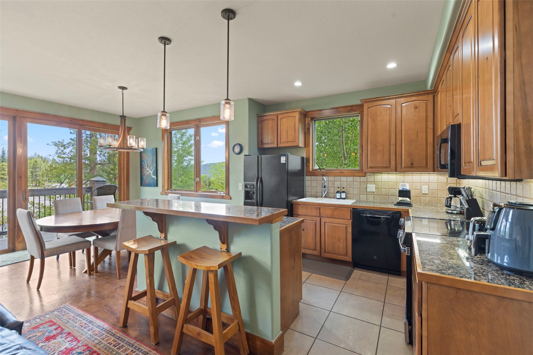 48 Bluff COURT 22