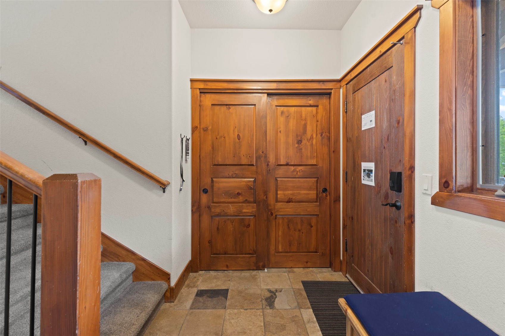48 Bluff COURT 22