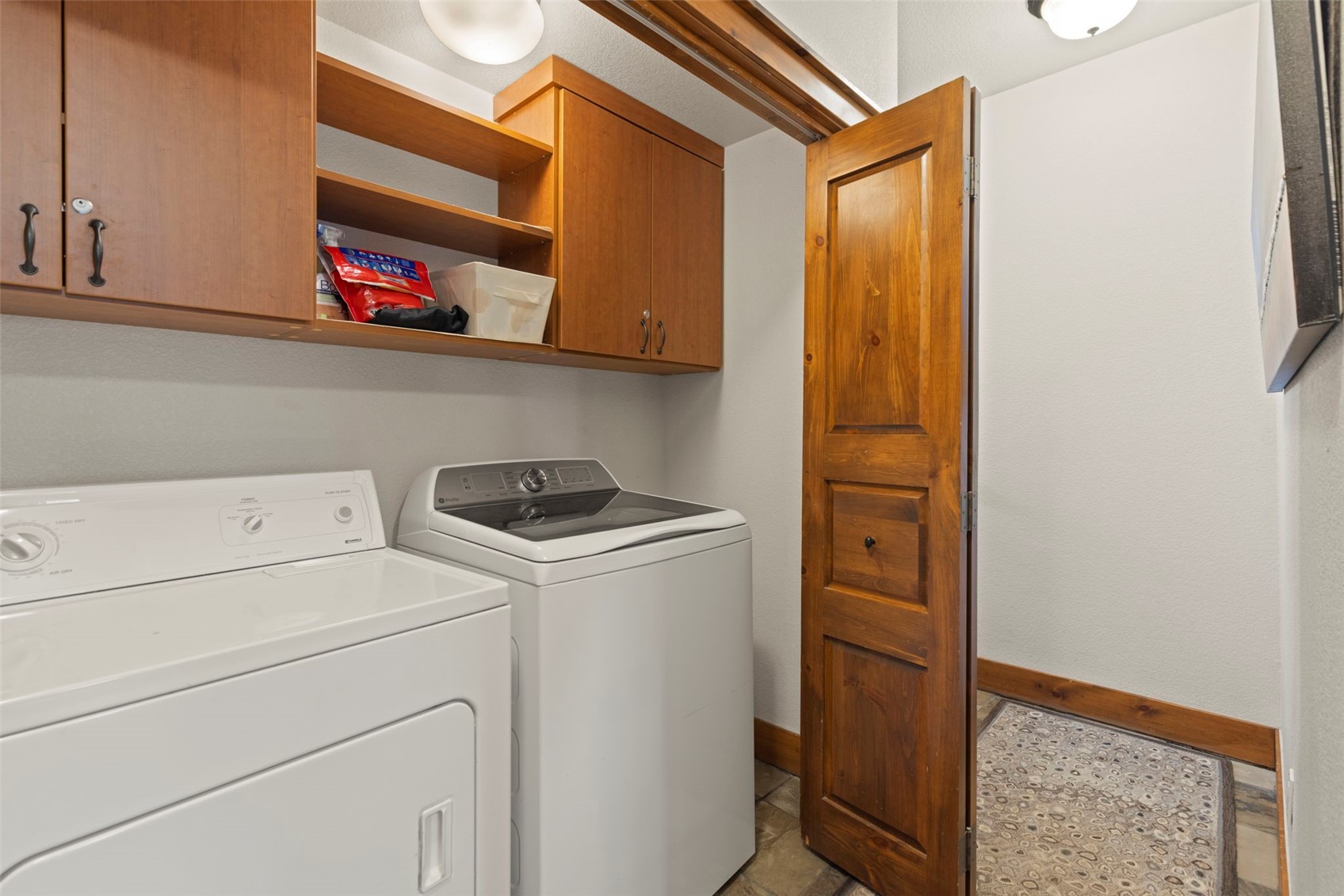 48 Bluff COURT 22