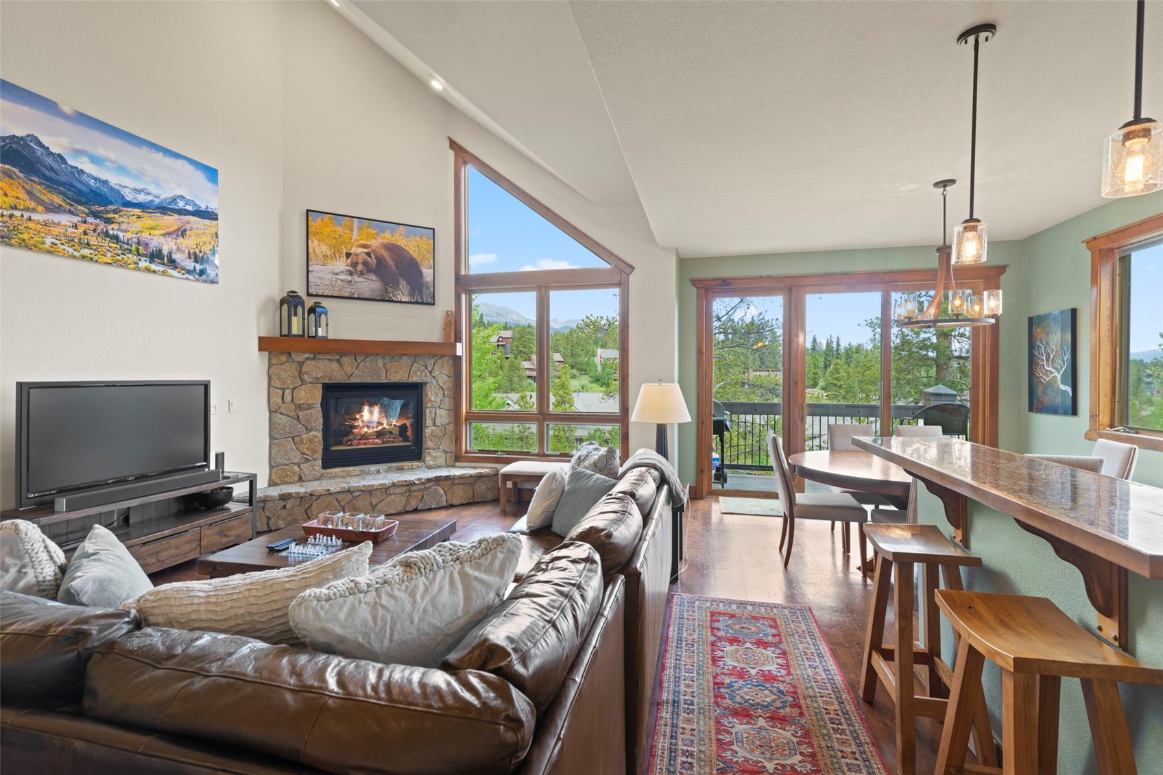 48 Bluff COURT 22