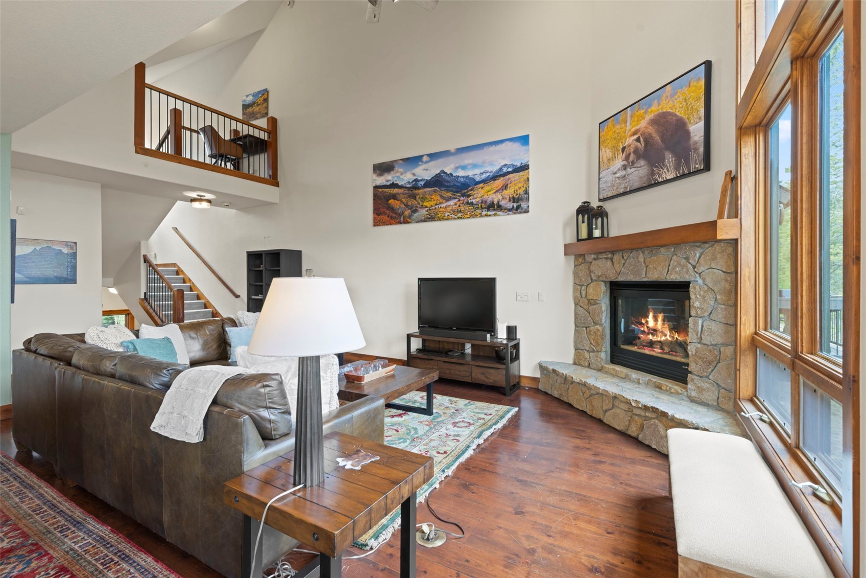48 Bluff COURT 22