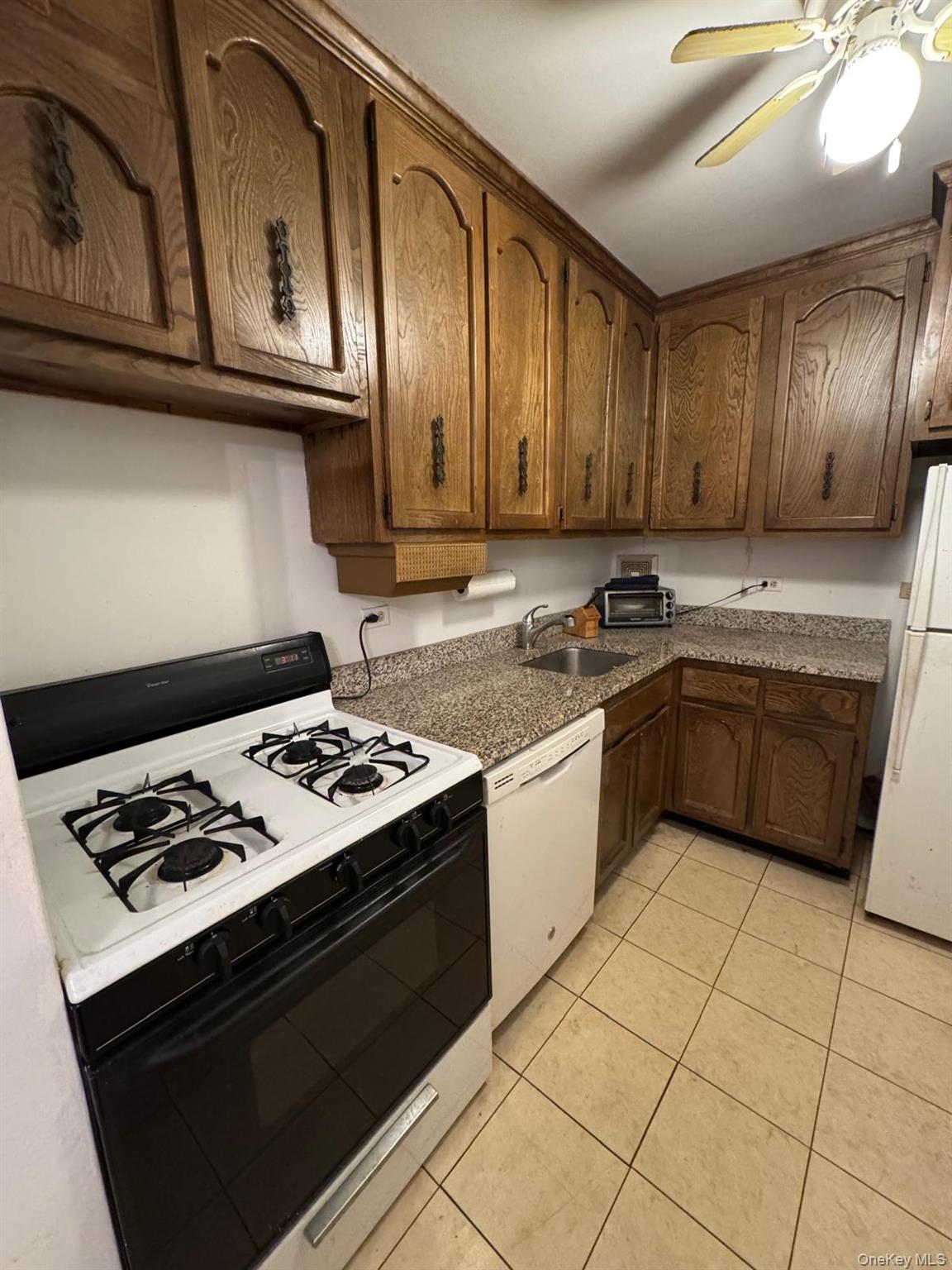 50 Barker Street Unit: 332