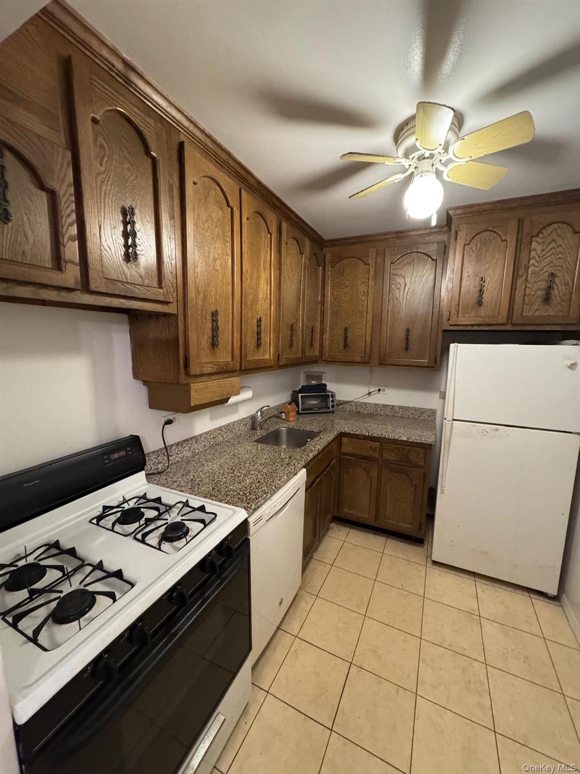 50 Barker Street Unit: 332
