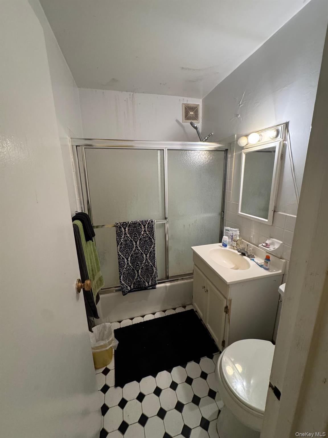 50 Barker Street Unit: 332