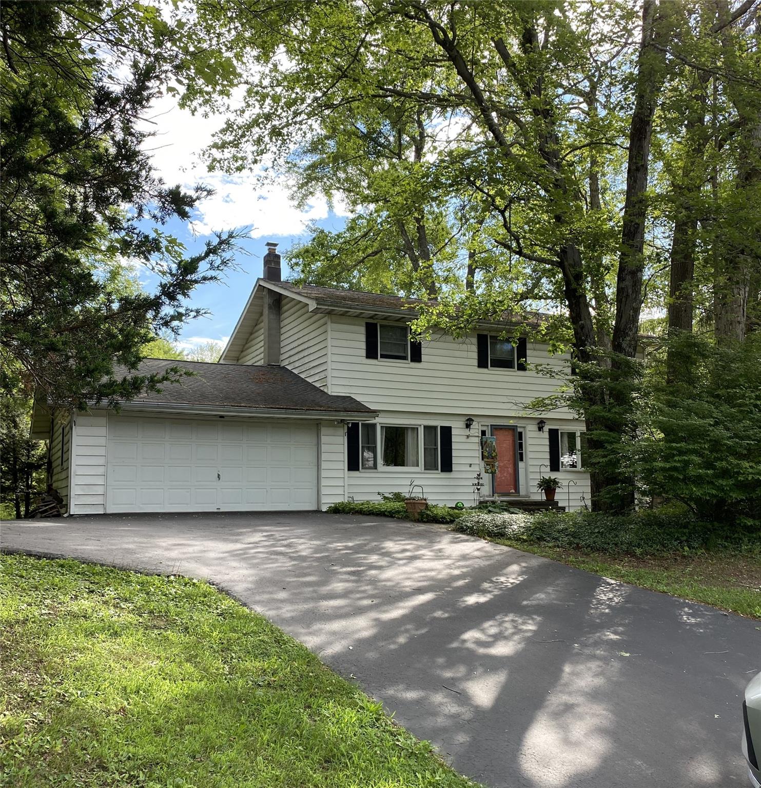 218 Roosevelt Road