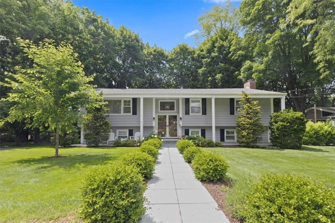 8 Green Acres Lane