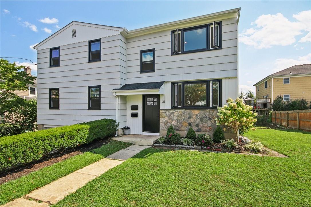 31 Beechwood Avenue Unit: 2nd Floor