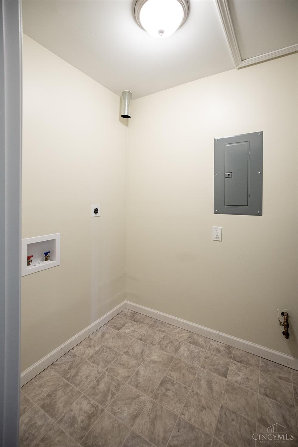 1625 Gelhot Drive 55