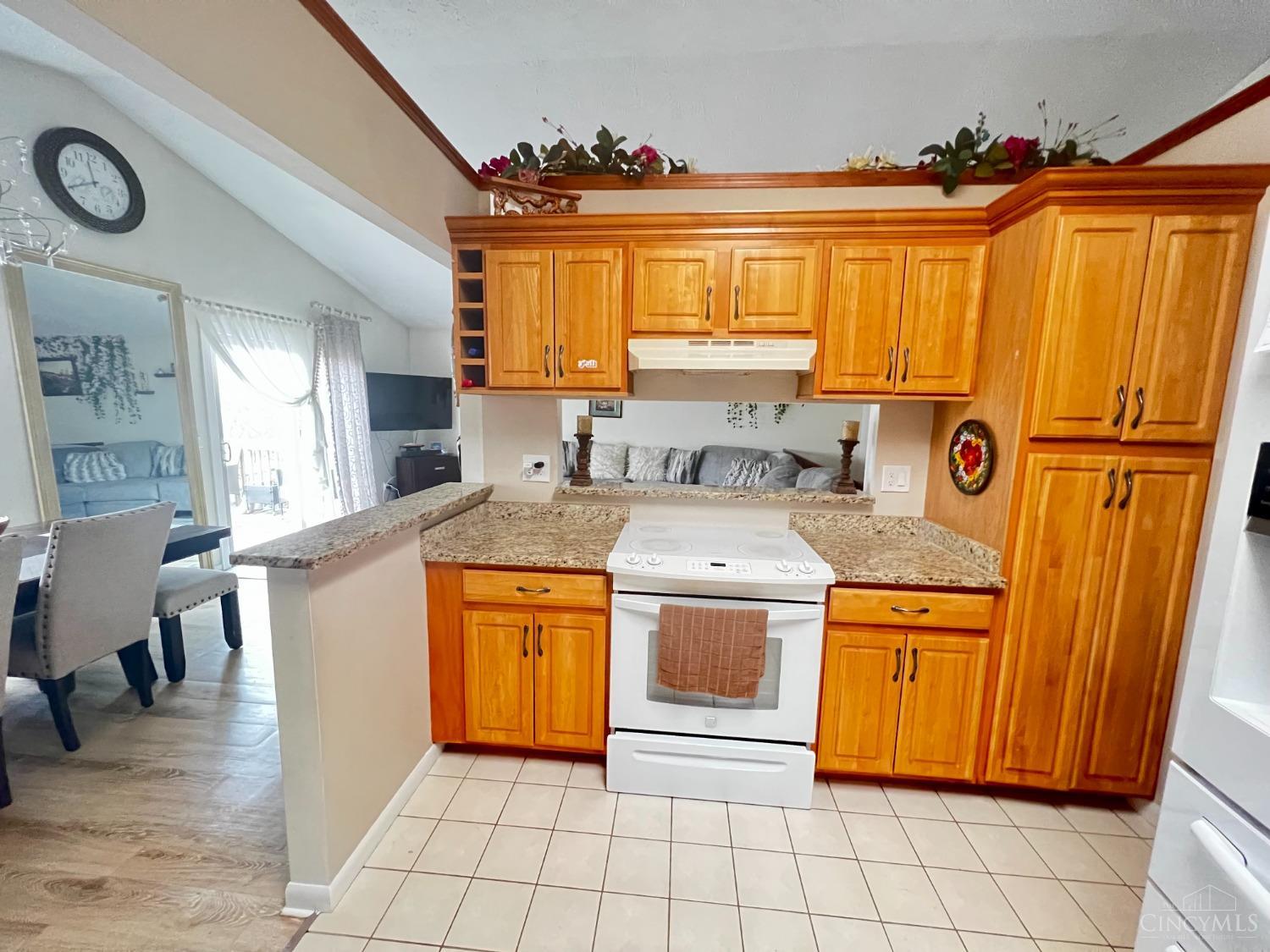 5066 Columbia Circle