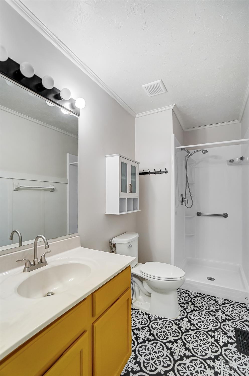 1600 Gelhot Drive 202