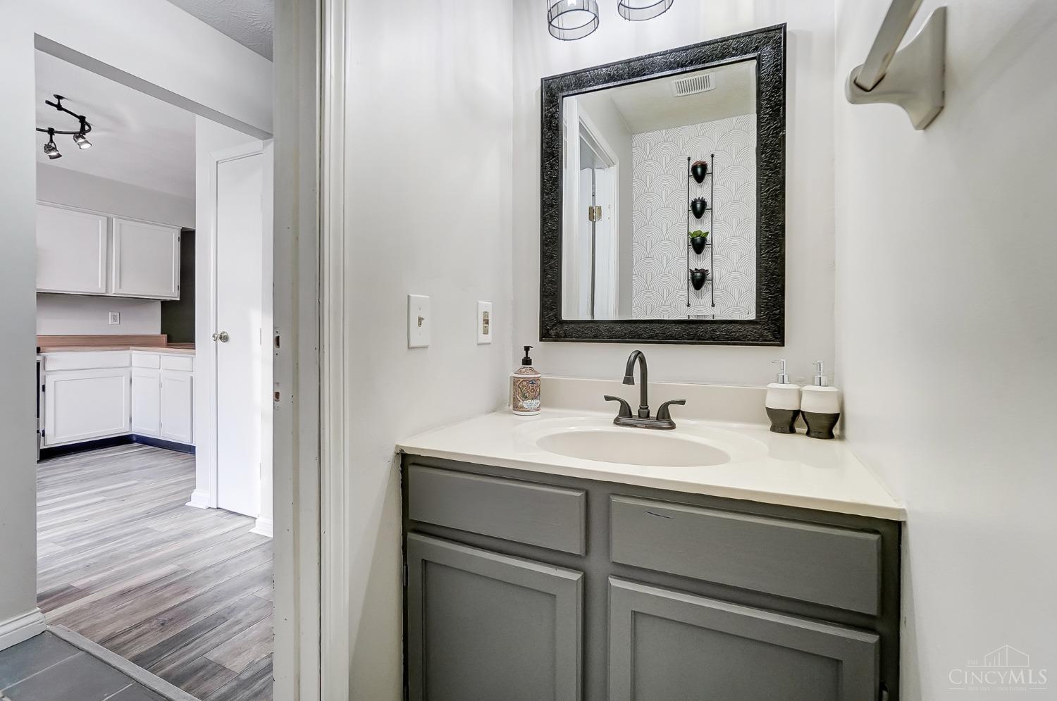 1600 Gelhot Drive 202