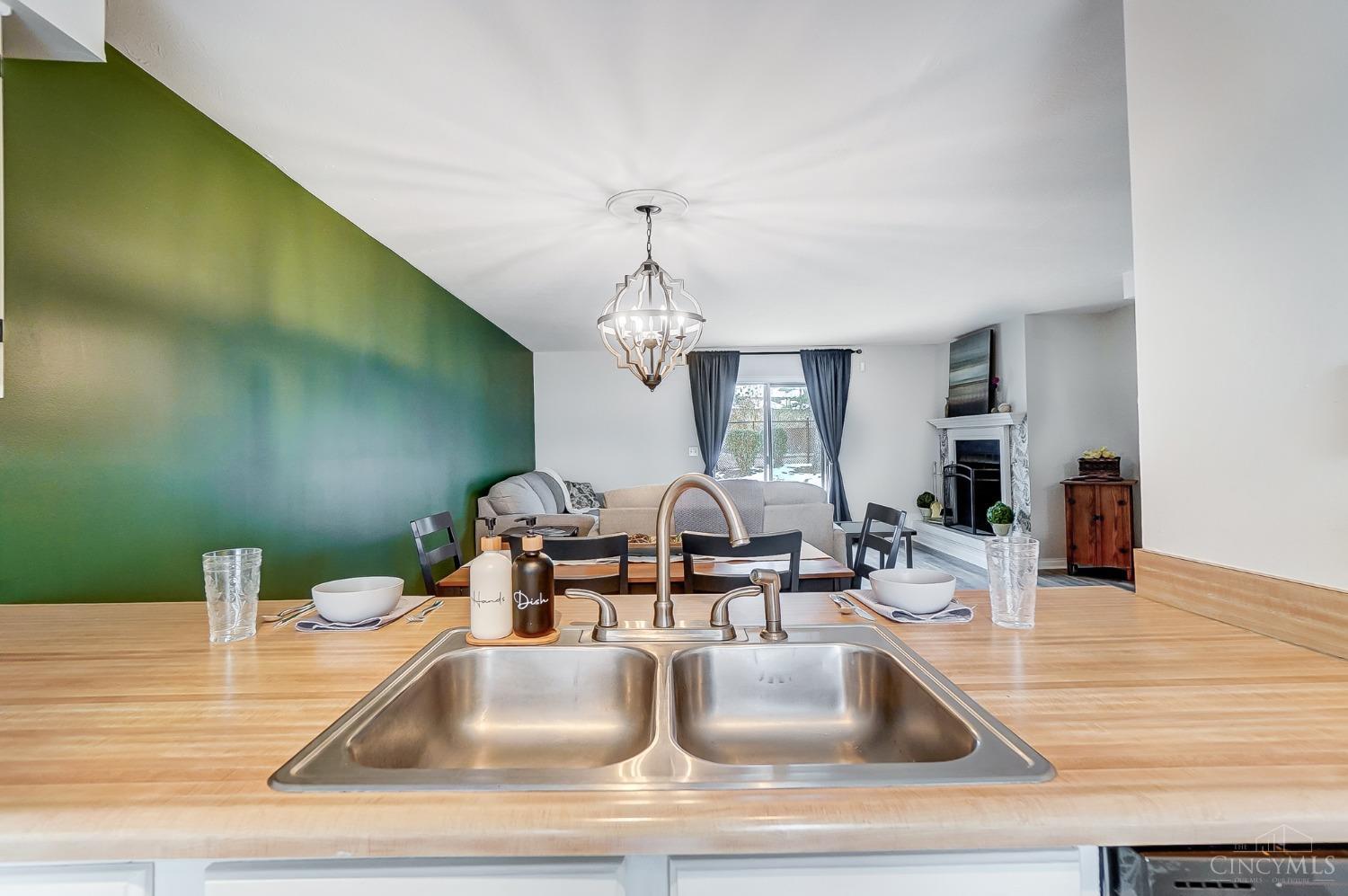 1600 Gelhot Drive 202