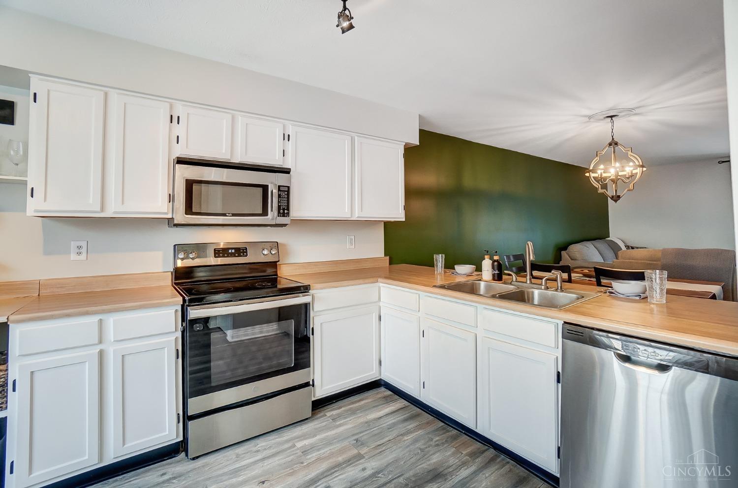 1600 Gelhot Drive 202