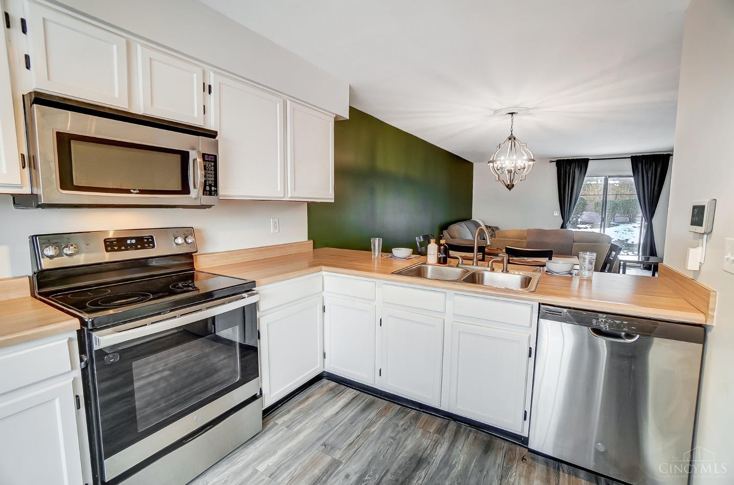1600 Gelhot Drive 202