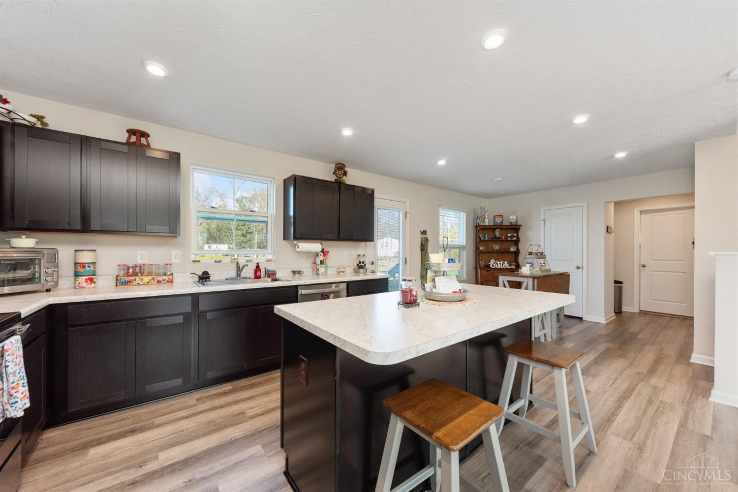 33 Cedarwood Drive
