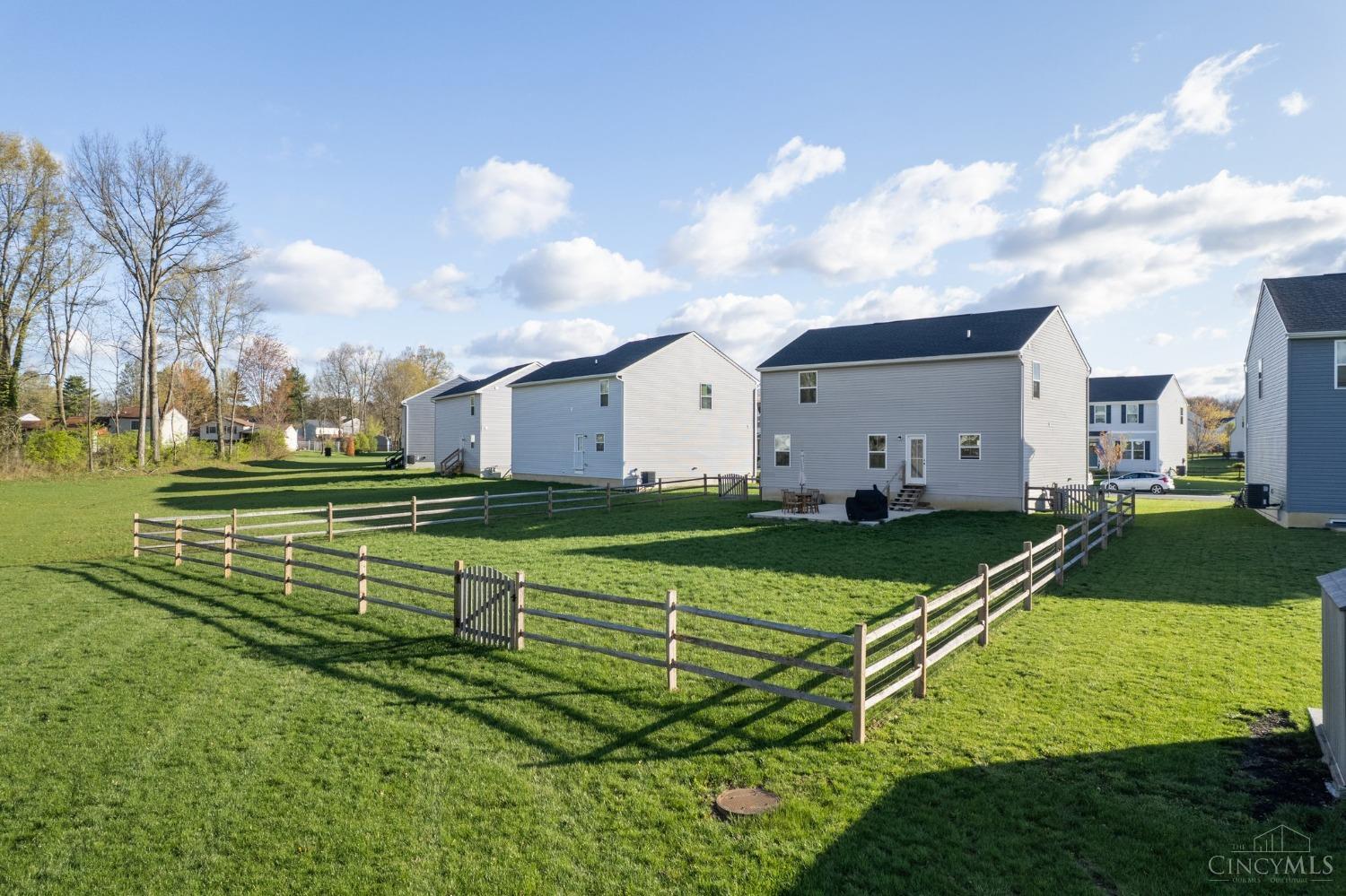 33 Cedarwood Drive