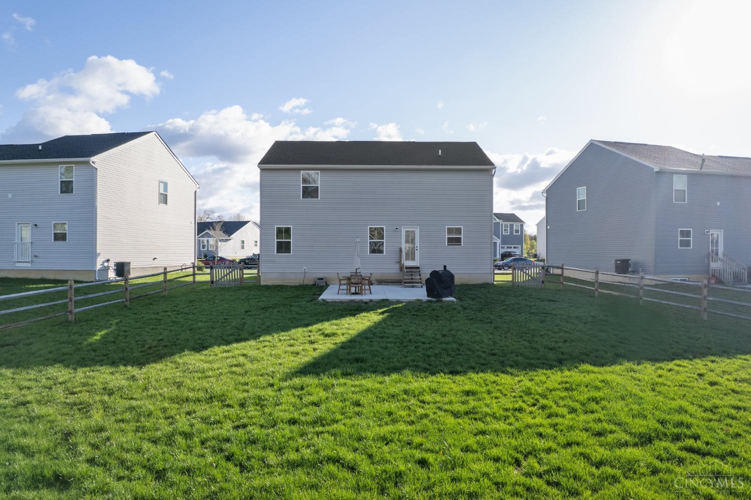 33 Cedarwood Drive