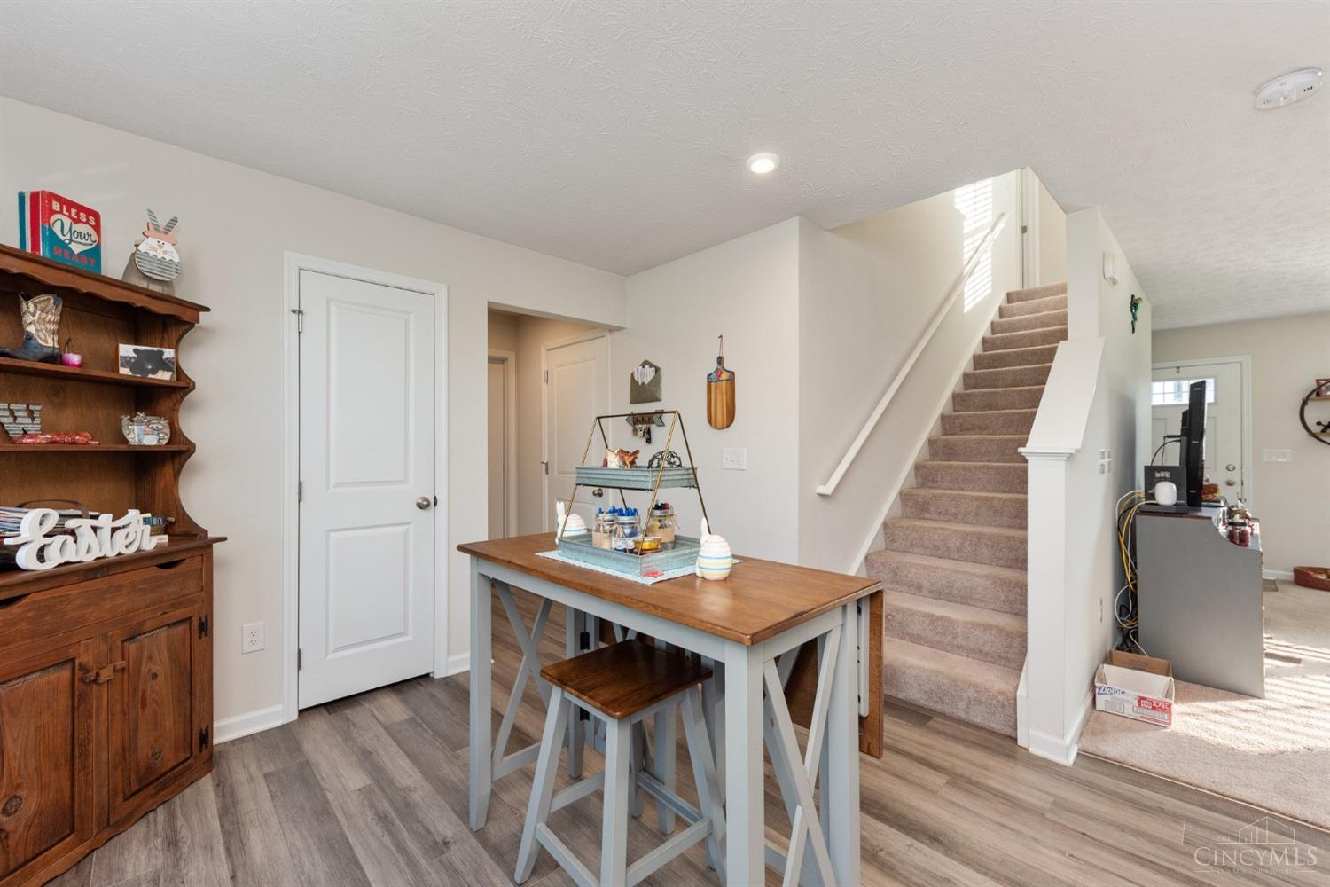 33 Cedarwood Drive