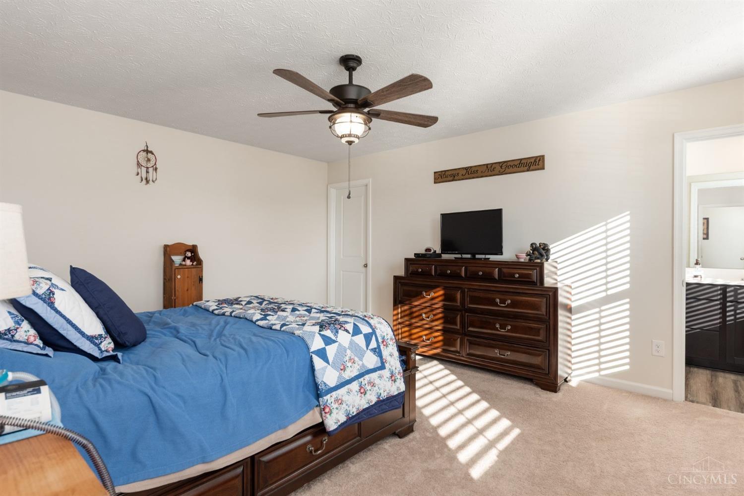 33 Cedarwood Drive