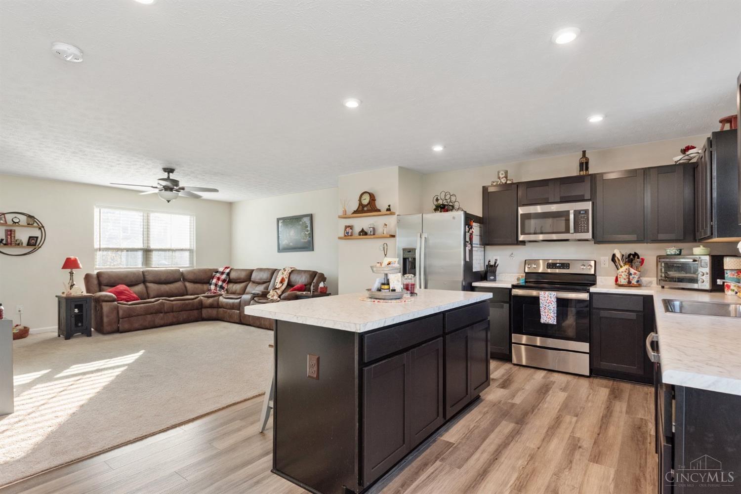 33 Cedarwood Drive