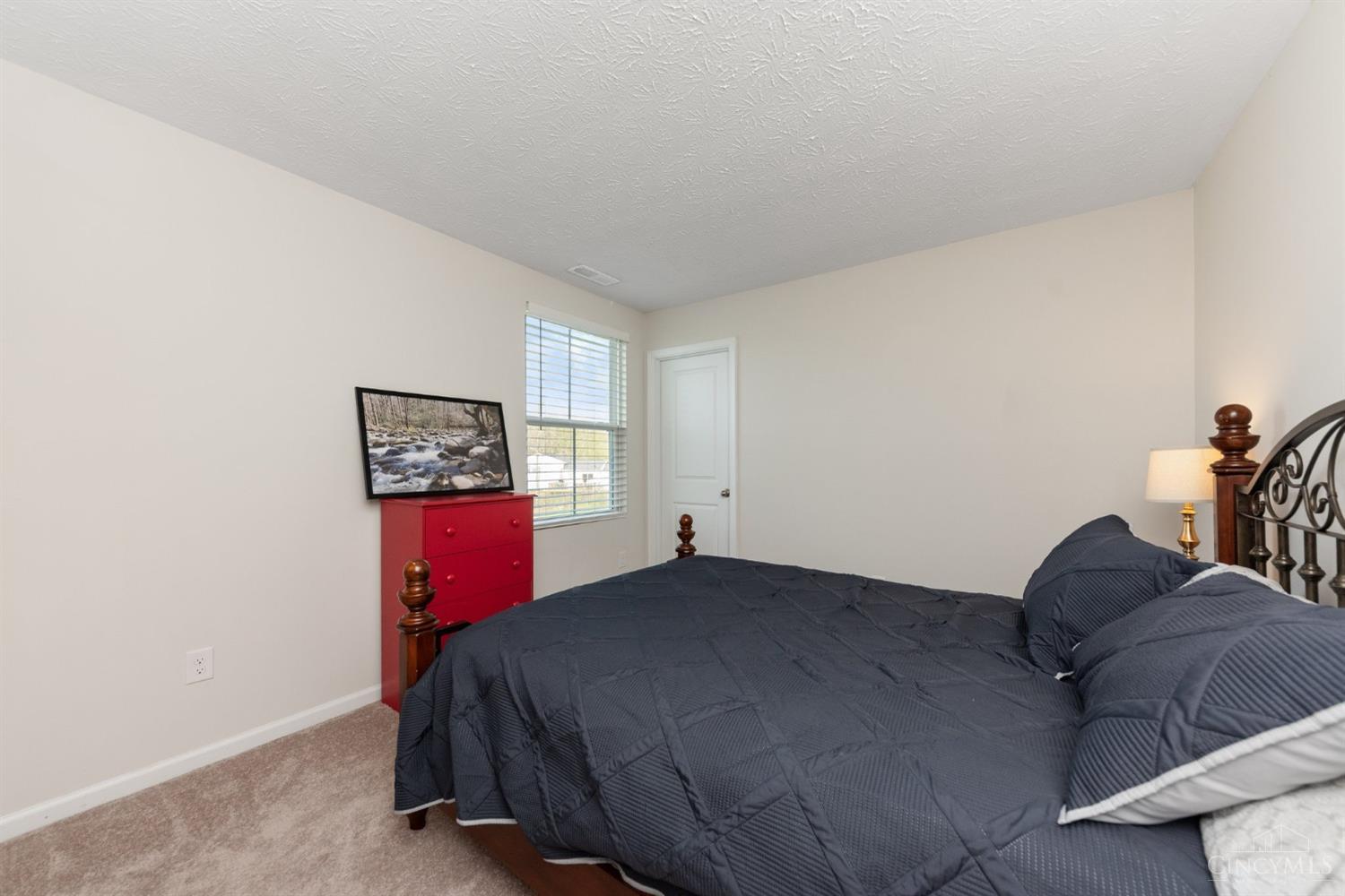 33 Cedarwood Drive