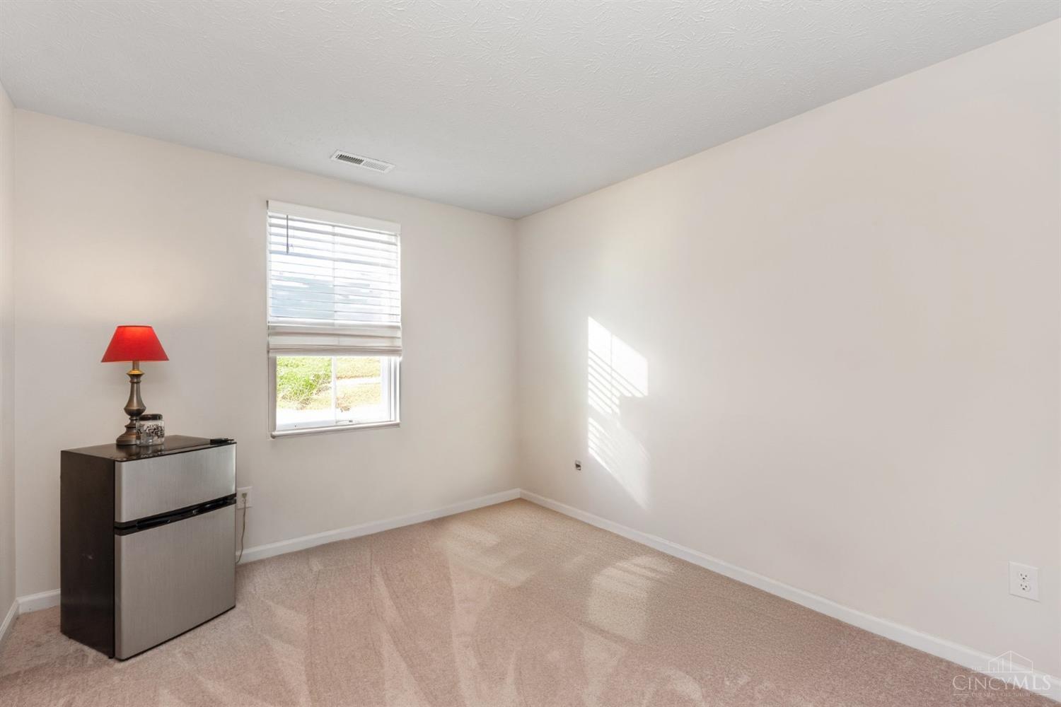 33 Cedarwood Drive